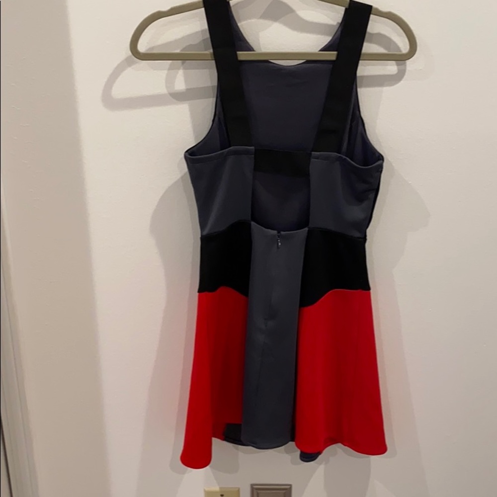 Dress - Picture 2 of 5